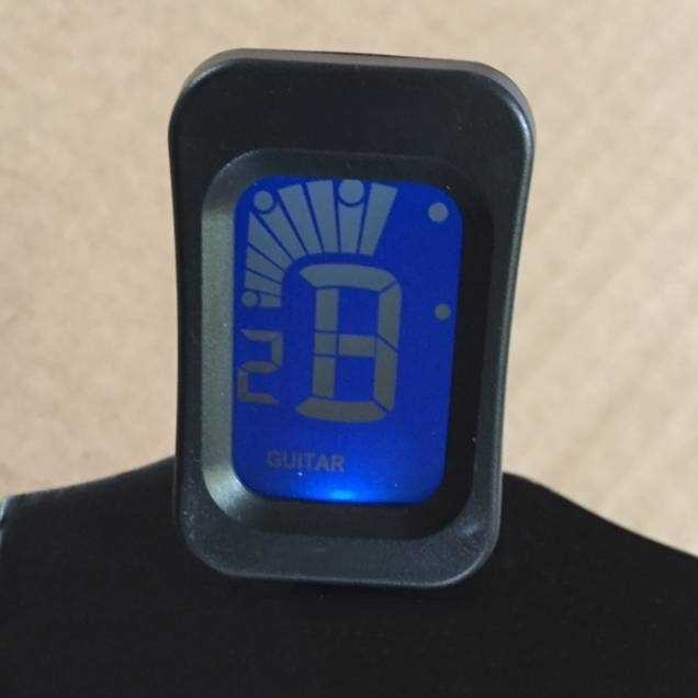 Affordable black guitar tuner